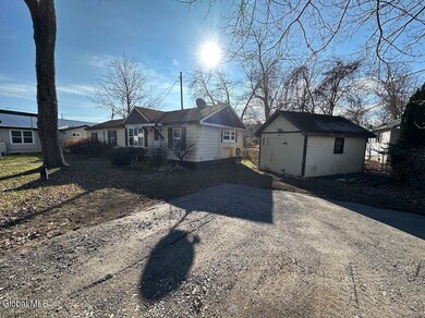 98 Point Breeze Rd, Saratoga Springs, NY 12866 - photo 5