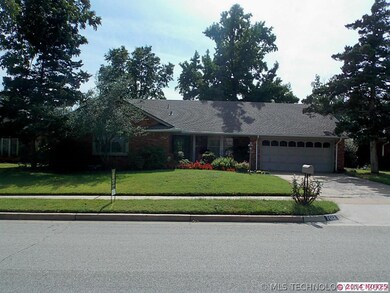 Fresh exterior and interior paint, new carpet thro