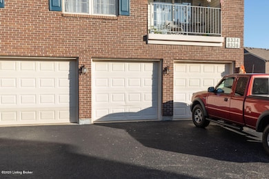 8334 Grand Trevi Dr, Louisville, KY 40228 - photo 4