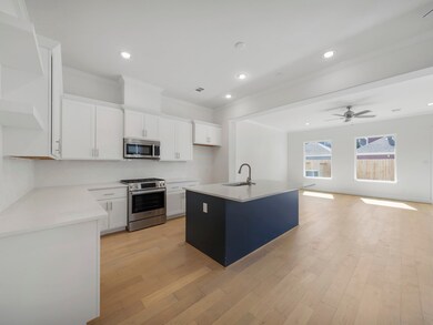 612 E 28th St, Houston, TX 77008 - photo 7