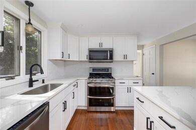 349 Sowams Rd, Barrington, RI 02806 - photo 6