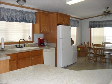 Huge Kitchen with eating area and lots of cupboard