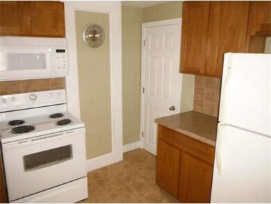 54 Reed St, Worcester, MA 01602 - photo 2