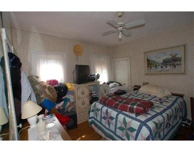 8 Jones St, Everett, MA 02149 - photo 6