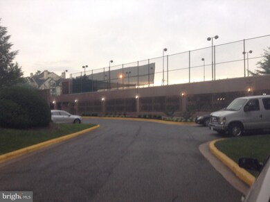 Racquet Club Condominium unit 1011, Hyattsville, MD 20783 - photo 3