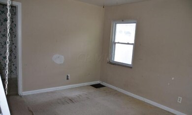 572 E Jeffrey Place, Columbus, OH 43214 - photo 7