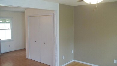 614 Pershing Street 011