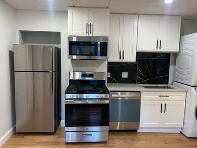 11 Henchman St unit 3F, Boston, MA 02113 - photo 2