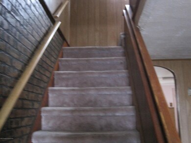 524 Maple St, Scranton, PA 18505 - photo 4