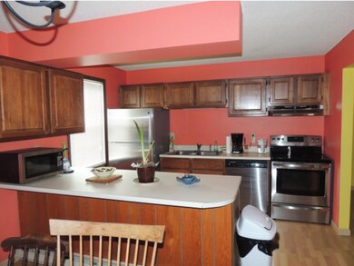 39 Twin Oaks Terrace, South Burlington, VT 05403 - photo 7