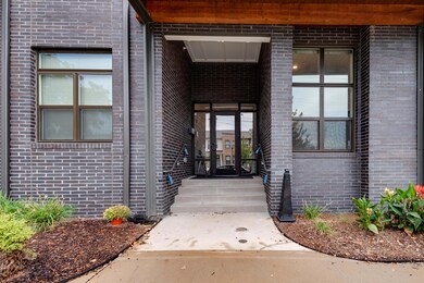 782 Riverfront Pkwy-2 - Copy