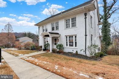 1810 Holly Rd, Reading, PA 19602 - photo 4