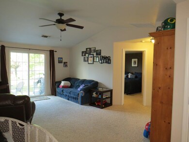3880 Avenue E, White City, OR 97503 - photo 4