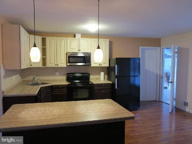 136 High St, Newtown, PA 18940 - photo 6