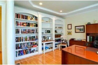 53 Carriage Hill Cir, Southborough, MA 01772 - photo 5