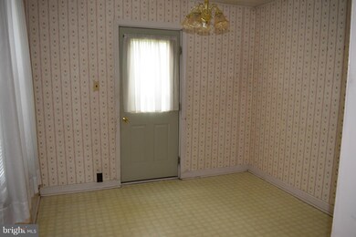 301 Nottingham Rd, Hagerstown, MD 21740 - photo 5