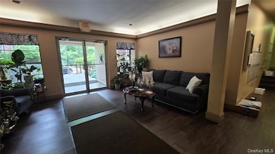 Midland Plaza unit 1c, Bronxville, NY 10708 - photo 2