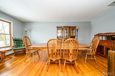 30 Mohawk Ave, Middlesex, NJ 08846 - photo 4