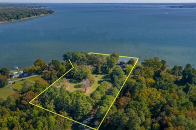 176 King Carter Ln, Weems, VA 22576 - photo 5