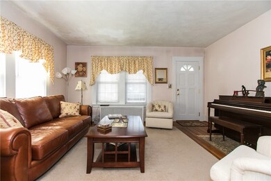 32 Law St, Warwick, RI 02889 - photo 3