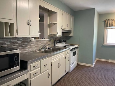 553 E Broad St, Nappanee, IN 46550 - photo 5