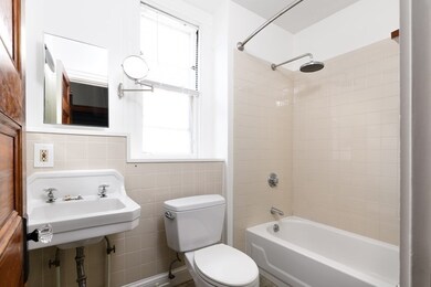 3 Monmouth St unit 2, Somerville, MA 02143 - photo 7