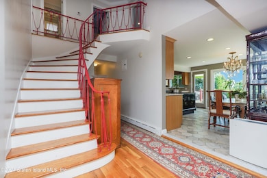 473 Howard Ave, Staten Island, NY 10301 - photo 4