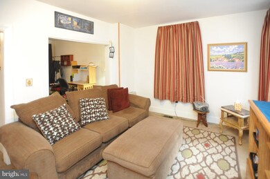 133 E Antietam St, Hagerstown, MD 21740 - photo 4