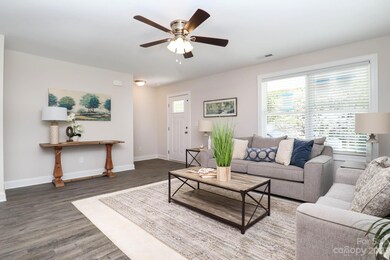 934 4th St, Statesville, NC 28677 - photo 3