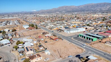 916 S Florida Ave, Alamogordo, NM 88310 - photo 2