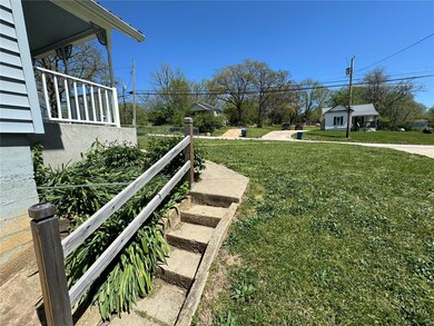 306 N Elm St, Dixon, MO 65459 - photo 5