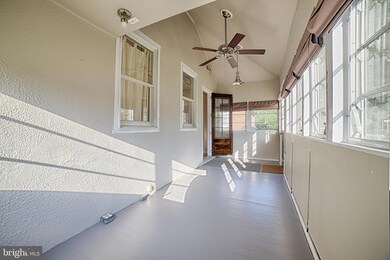 302 Linden Ave, Edgewater, MD 21037 - photo 5