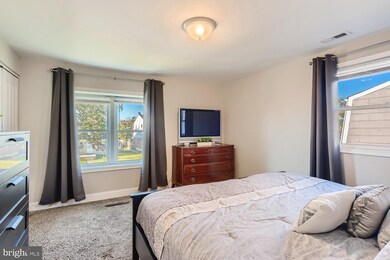 3633 Greenvale Rd, Baltimore, MD 21229 - photo 5