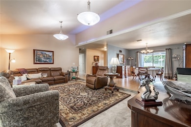 Lots of space to relax with family & friends