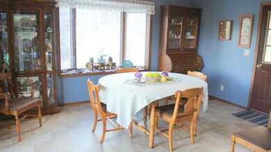 Dining Rm-001