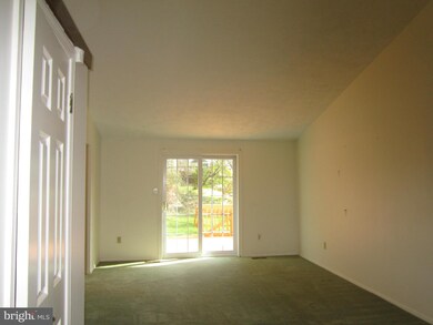 9415 Gunview Rd, Nottingham, MD 21236 - photo 7