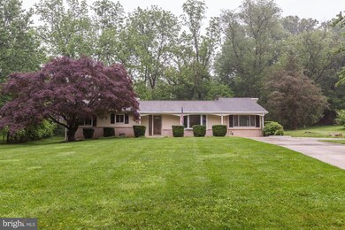 17215 Emerson Dr, Silver Spring, MD 20905 - photo 2