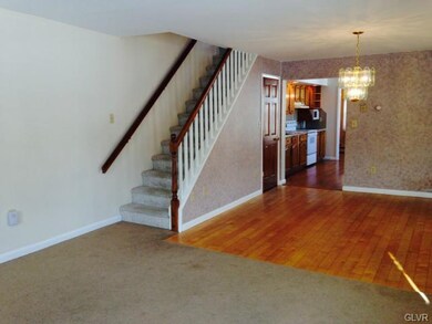 327 S 6th St, Emmaus, PA 18049 - photo 6