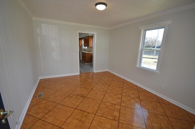 404 Grand Avenue Extension, Johnson City, TN 37601 - photo 2