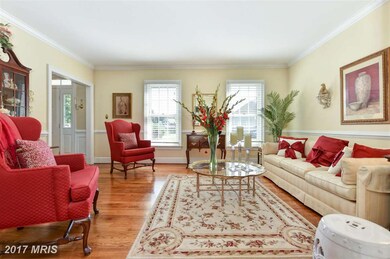 8622 Chase Glen Cir, Fairfax Station, VA 22039 - photo 3