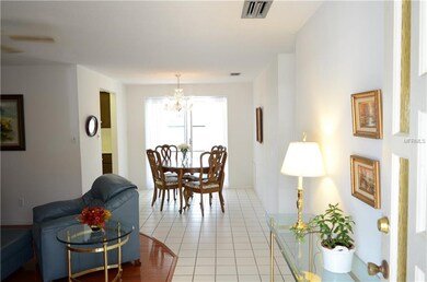 Light and bright dining room with sliding glass do