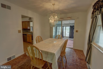 6201 Somerset St, Harrisburg, PA 17111 - photo 7