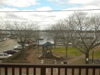 162 Thames St unit 3, Bristol, RI 02809 - photo 2