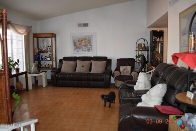 843 E Divot Dr, Tempe, AZ 85283 - photo 6