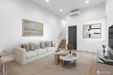 10734 Interlake Ave N, Seattle, WA 98133 - photo 7