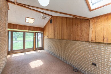 Entry/Sunroom