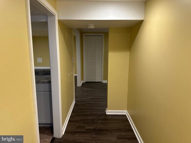 6511 Quentin Ct, New Carrollton, MD 20784 - photo 4