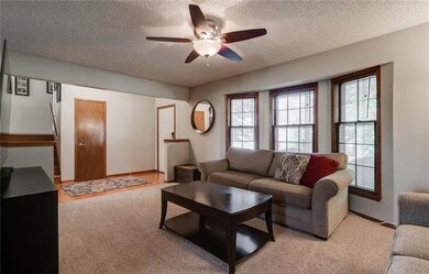 5021 Stearns St, Shawnee, KS 66203 - photo 3