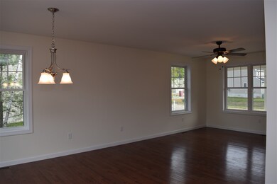 112 Millers Farm Dr, Rochester, NH 03868 - photo 5