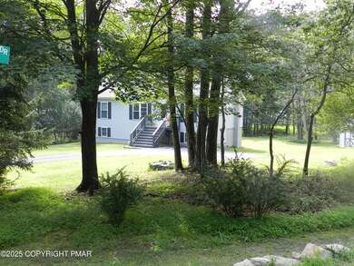 401 Cascade Dr, Effort, PA 18330 - photo 7